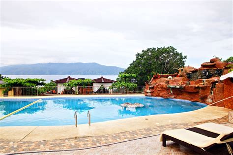 The 10 best accommodations in Mati, Philippines .